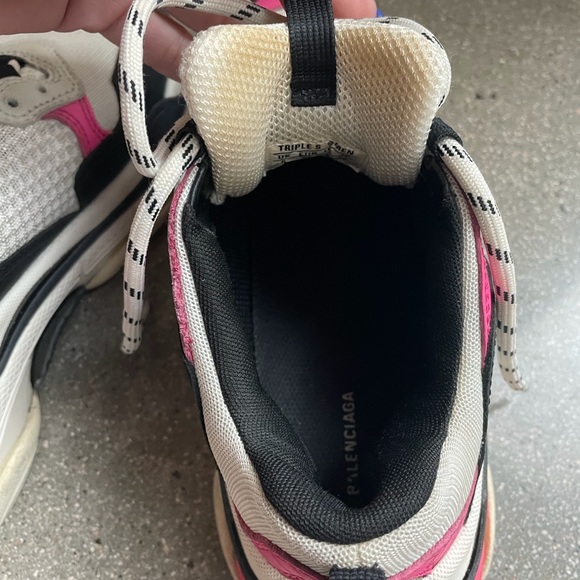 Balenciaga Triple S - Picture 6 of 10